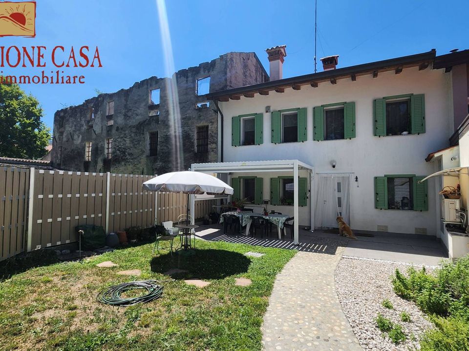 Villa a Ronchi dei Legionari, Gorizia - foto 1