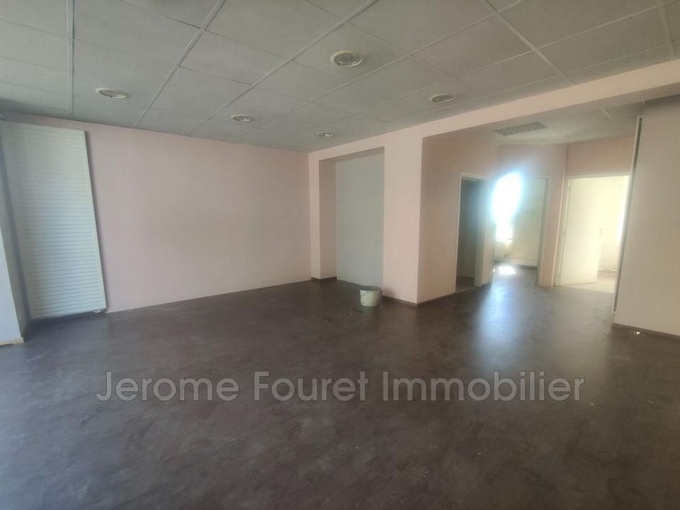 Propiedad comercial en Egletons, Correze - foto 3