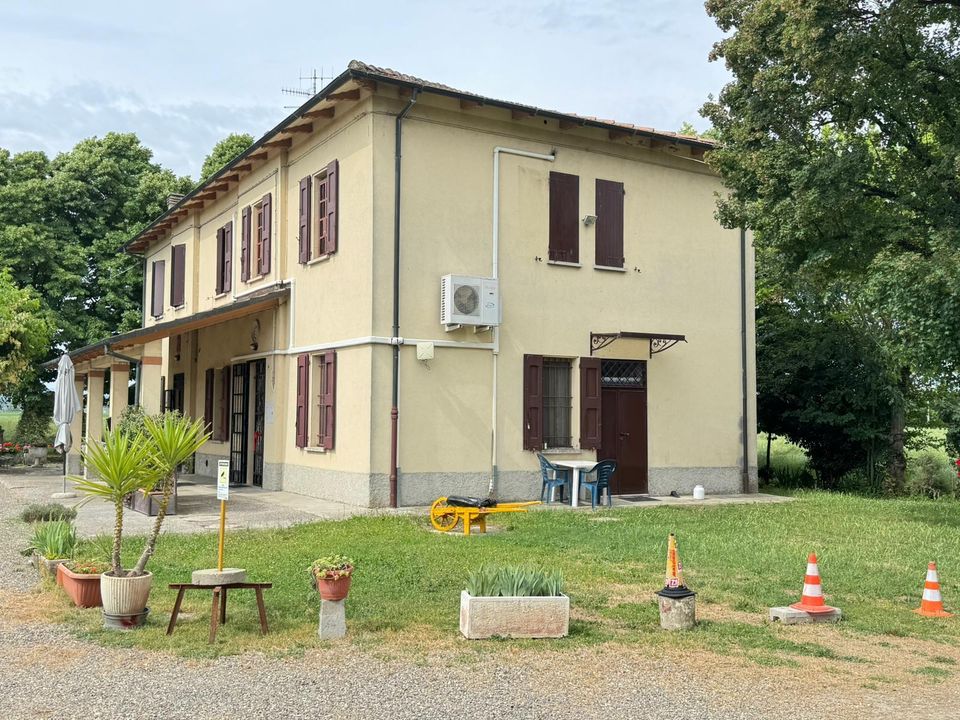 Villa a Calderara di Reno, Bologna - foto 1