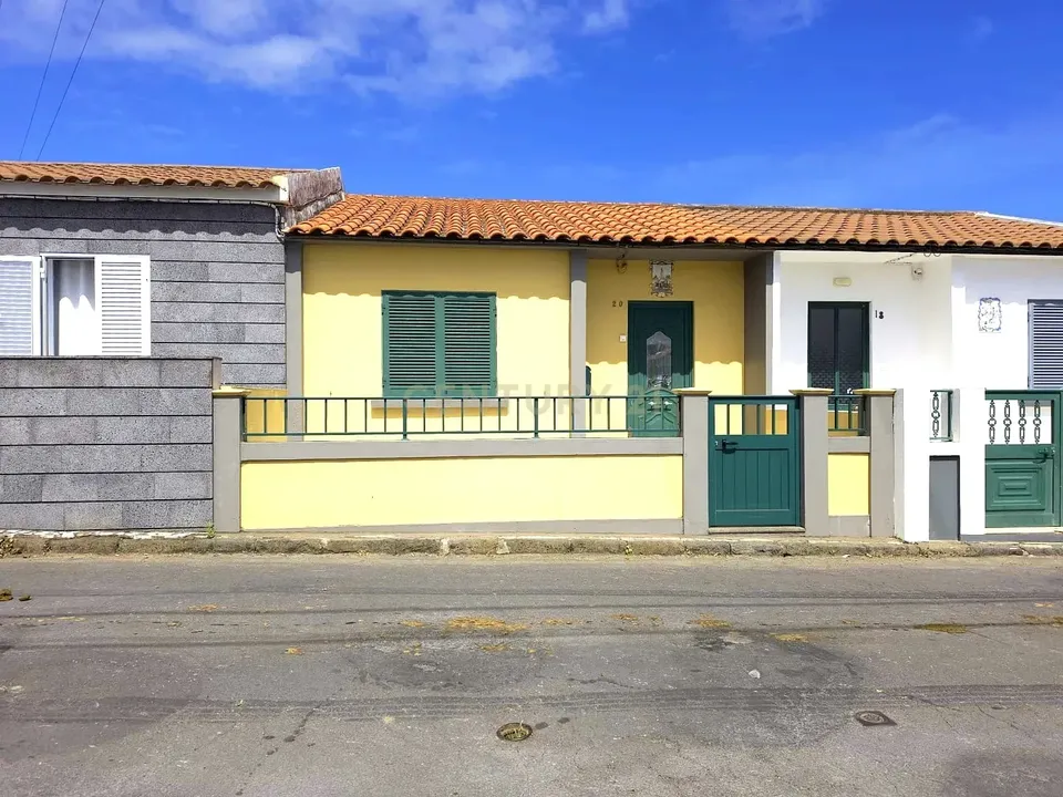 Villa in Ribeira Grande, Sao Miguel - foto 1