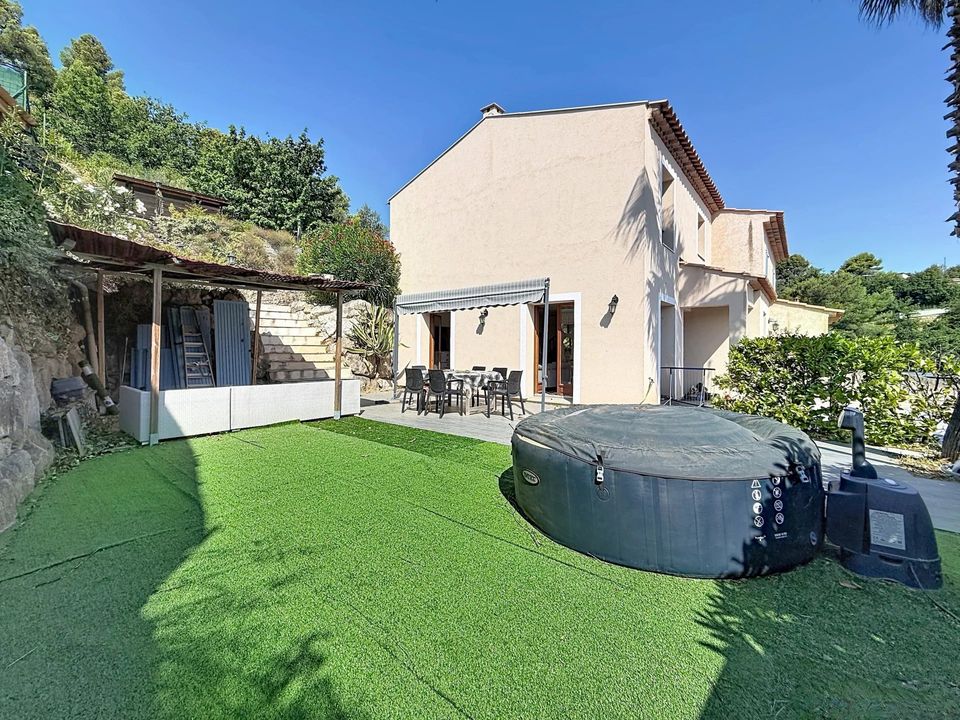 Villa a Carros, Alpes-Maritimes - foto 1