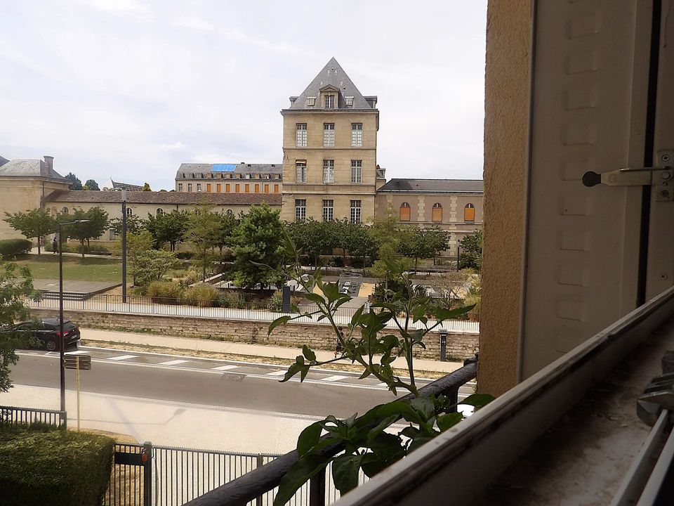 Leilighet i Le Kremlin-Bicêtre, Val-de-Marne - bilde 1