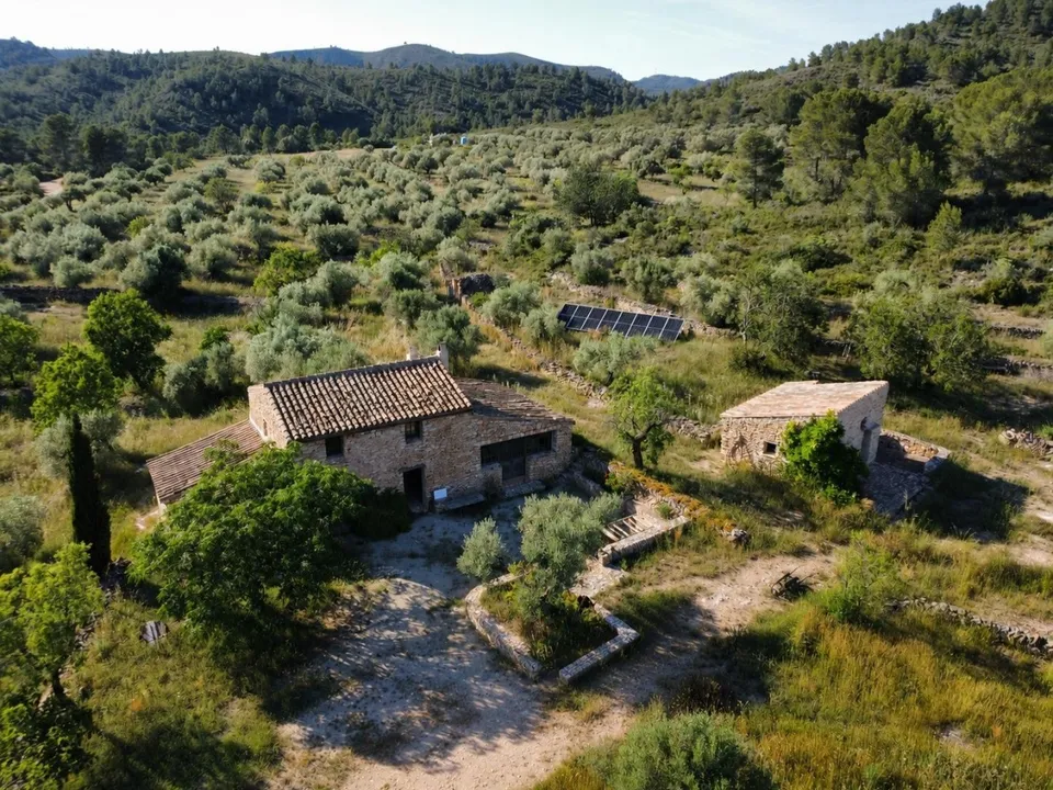 Finca en Tivissa, Tarragona - foto 1