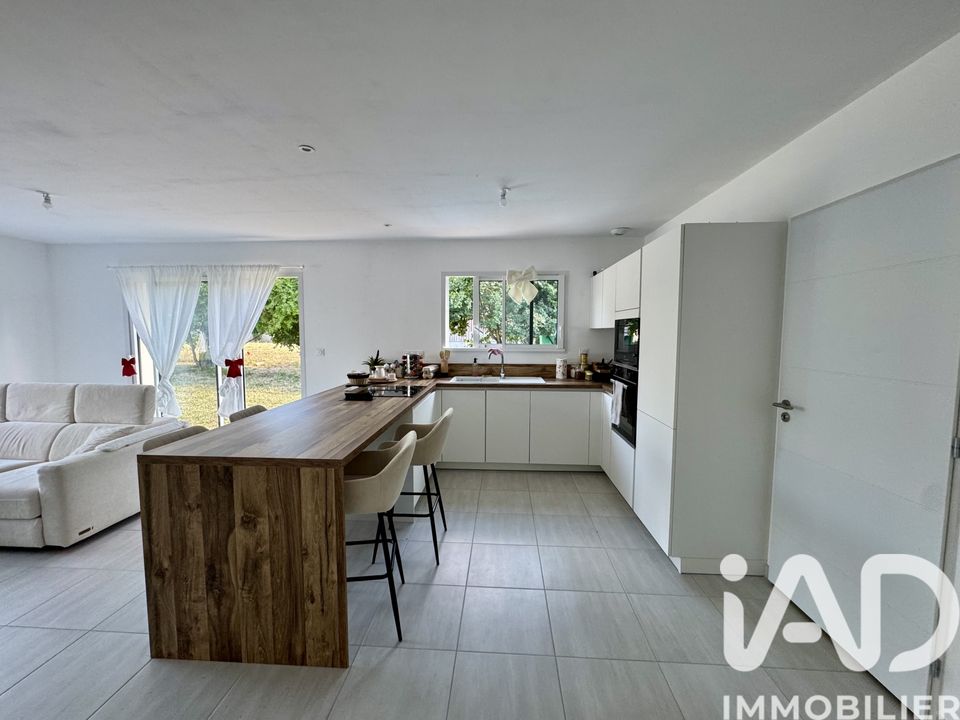 Villa i Fouquebrune, Charente - foto 1