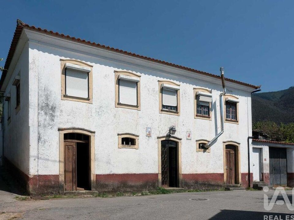 Rekkehus i Lousa, Coimbra - bilde 1