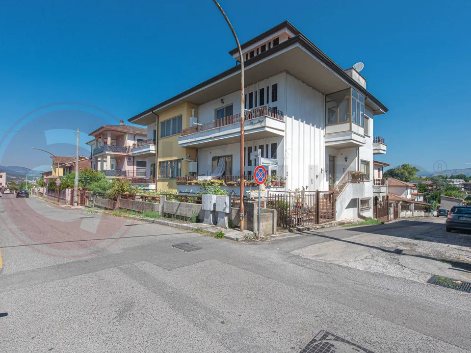 Erhvervsejendom i Pontecorvo, Frosinone - foto 1