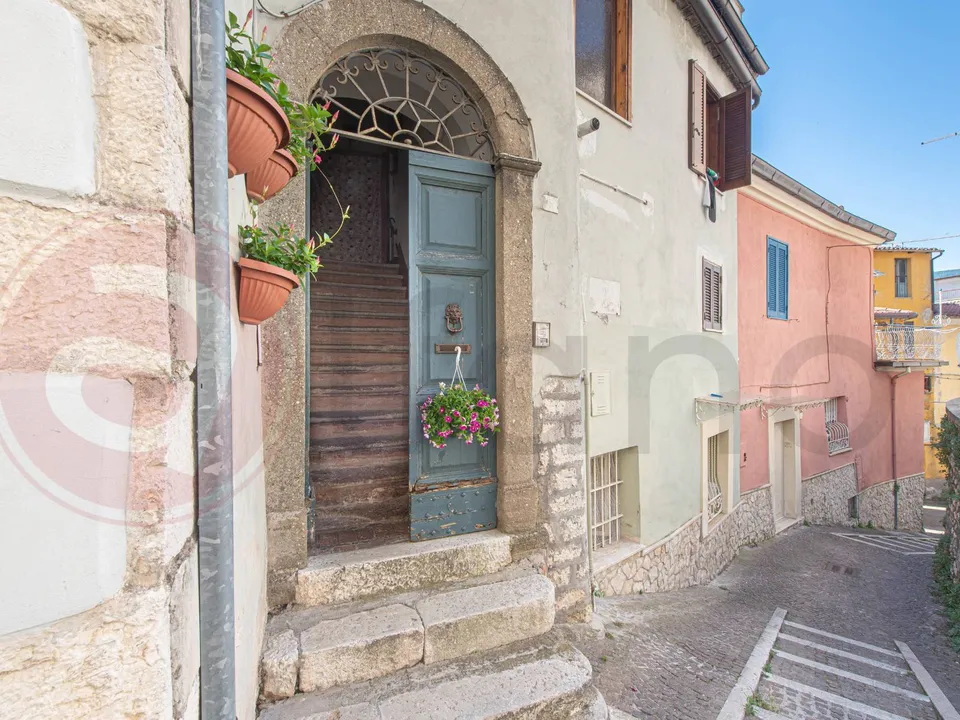 Hus på landet i Ceccano, Frosinone - foto 1