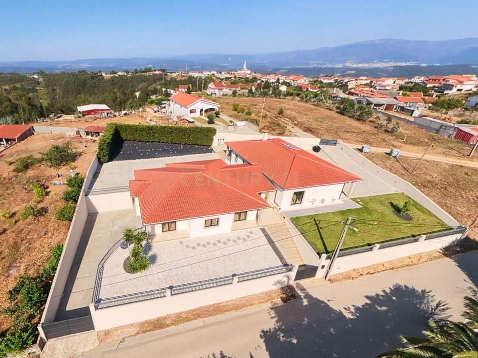 Villa em Miranda do Corvo, Coimbra - foto 1