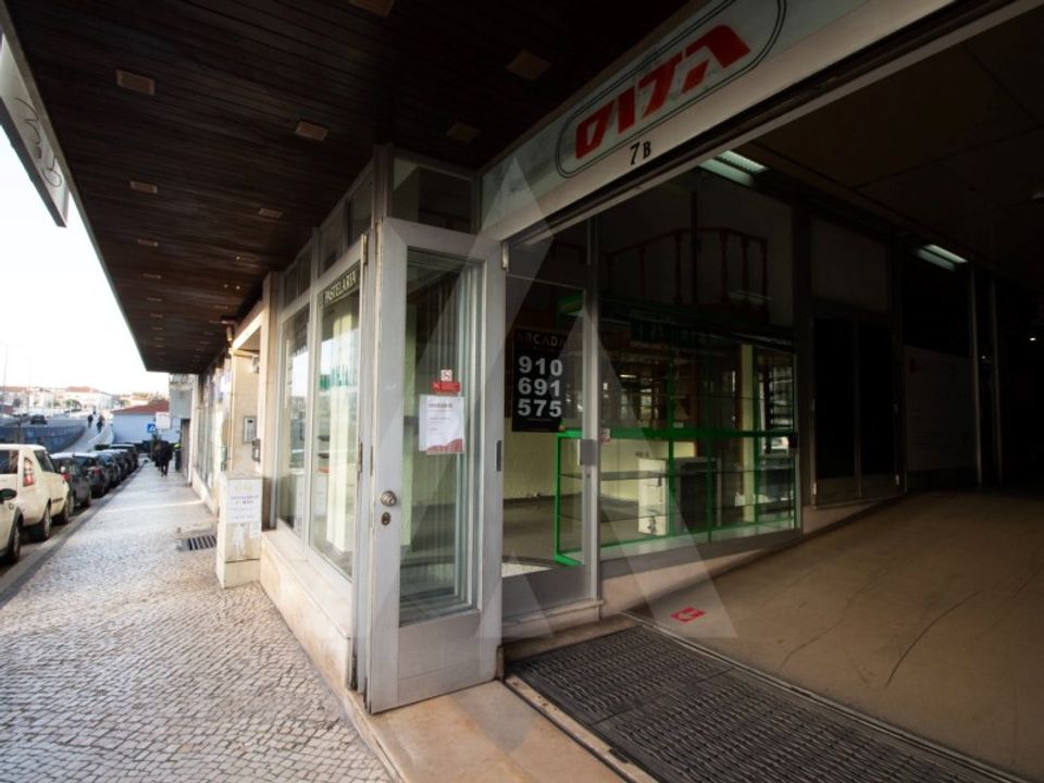 Erhvervsejendom i Aveiro, Aveiro - foto 2