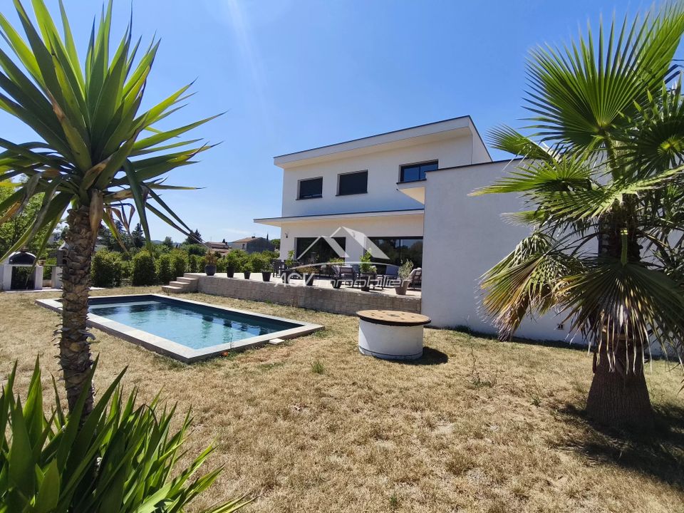 Villa i Alès, Gard - foto 1
