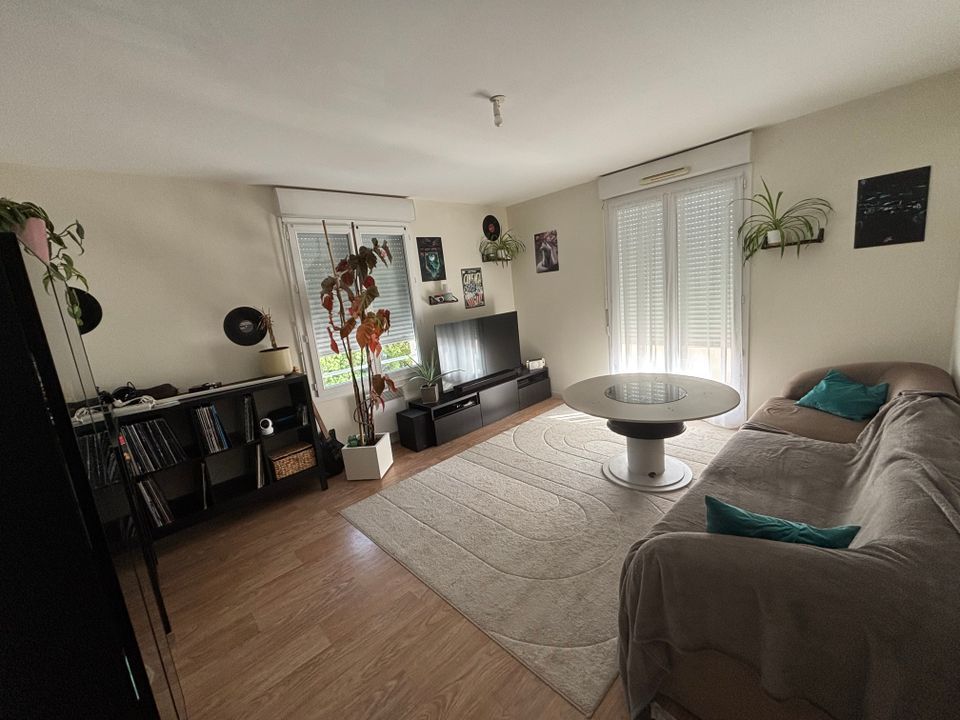 Apartment in La Roche-sur-Yon, Vendee - photo 1