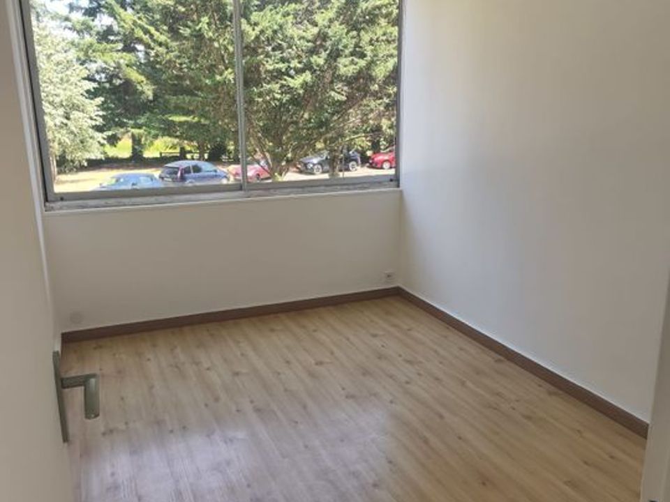 Apartment in Boussy-Saint-Antoine, Essonne - photo 2