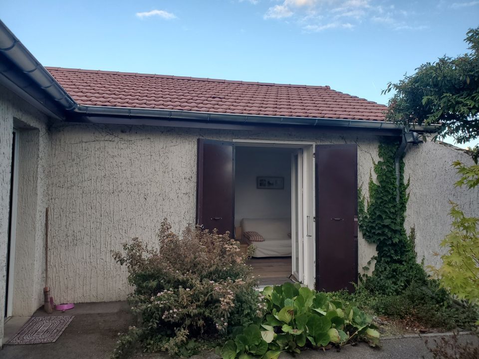 Studio in Chassieu, Rhone - photo 2
