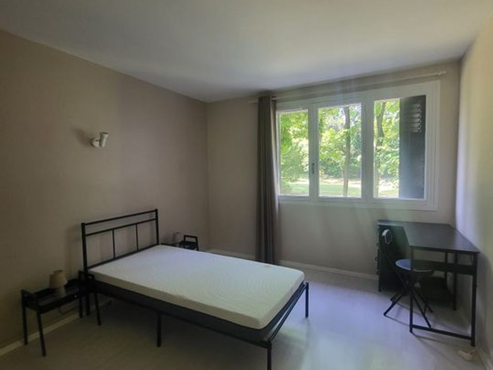 Apartment in Écully, Rhone - photo 3