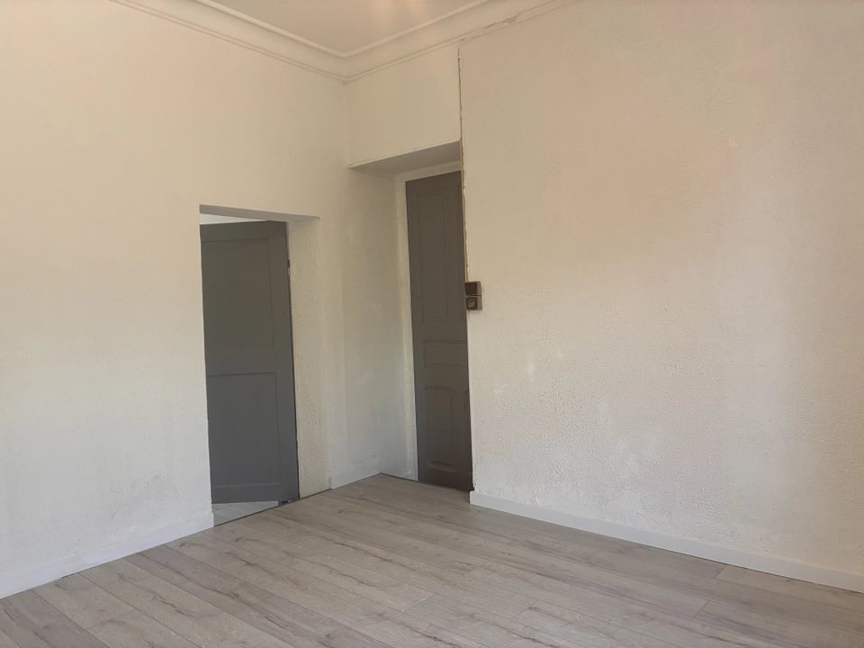 Erhvervsejendom i Alès, Gard - foto 3