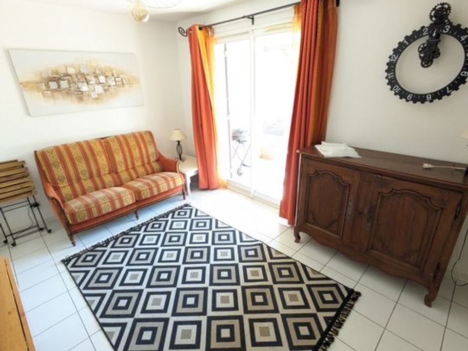 Villa a Saint-Saturnin-lès-Avignon, Vaucluse - foto 4