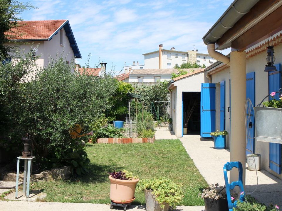 Studio in Valence, Drome - photo 1