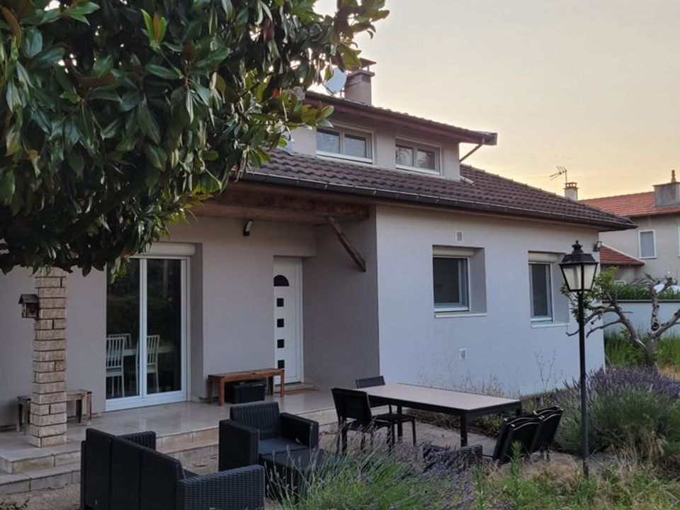 Studio in Bron, Rhone - photo 2