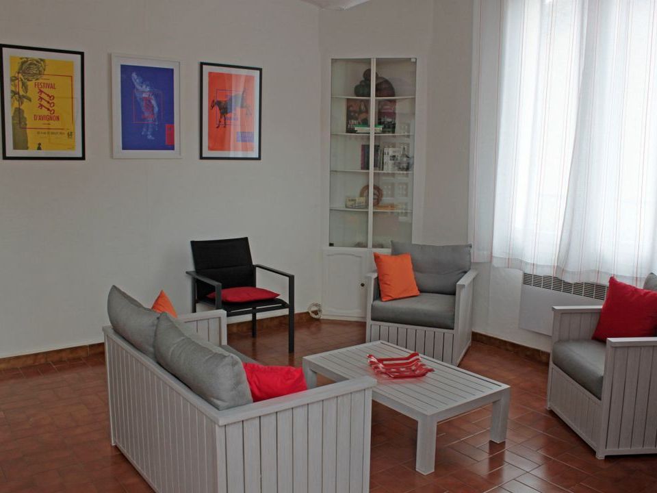 Apartment in Avignon, Vaucluse - photo 2