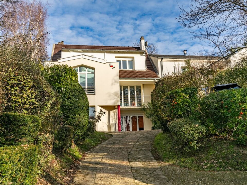Villa i Rueil-Malmaison, Hauts-de-Seine - bilde 1