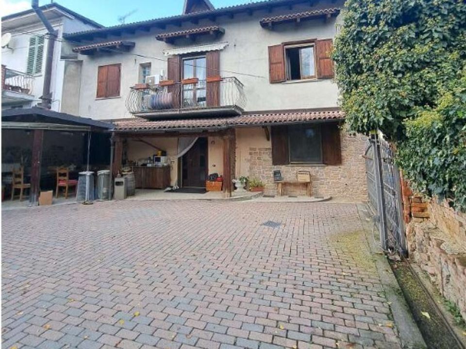 Villa em Incisa Scapaccino, Asti - foto 1
