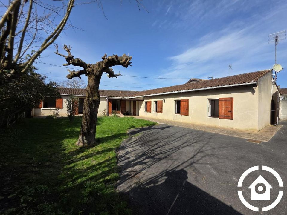 Villa in Chateaubernard, Charente - foto 2