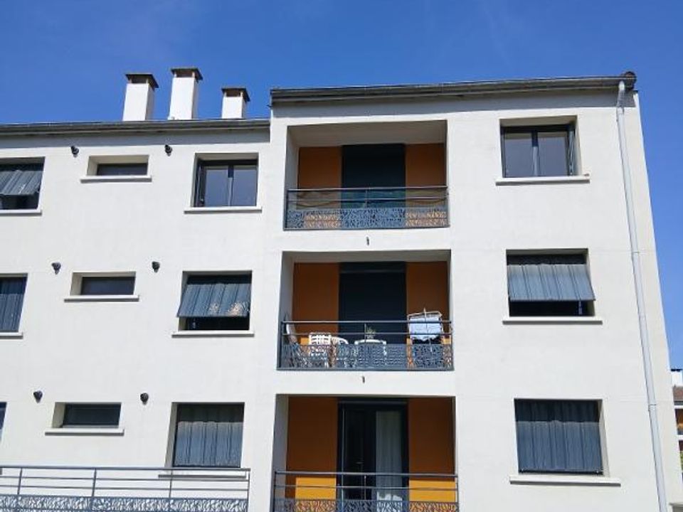 Lejlighed i Chazelles-sur-Lyon, Loire - foto 1