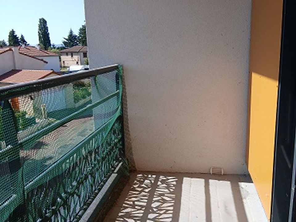 Lejlighed i Chazelles-sur-Lyon, Loire - foto 2
