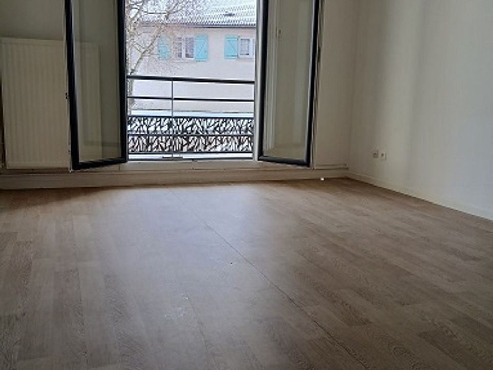 Lejlighed i Chazelles-sur-Lyon, Loire - foto 3