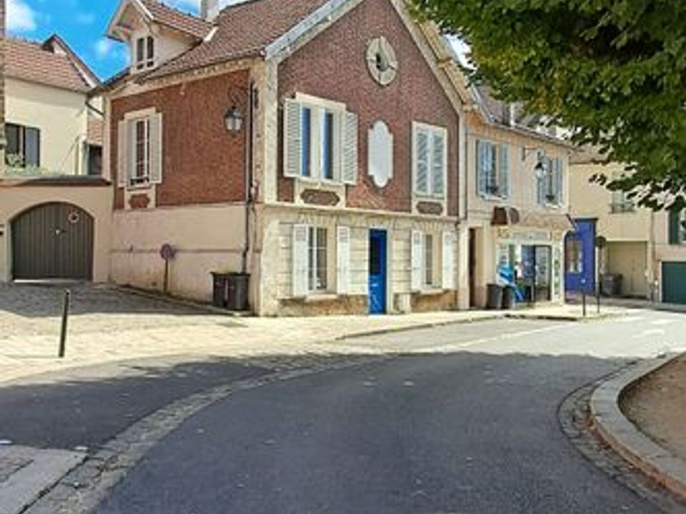 Villa i La Celle-Saint-Cloud, Yvelines - bilde 1