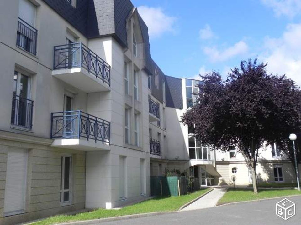 Estudi a Saint-Jean-le-Blanc, Loiret - foto 1