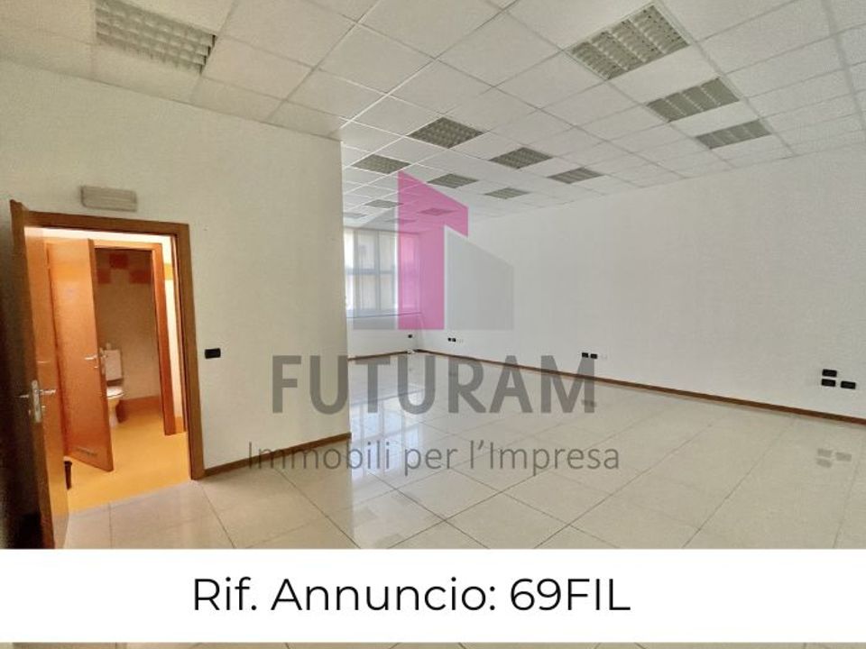 Erhvervsejendom i Torri di Quartesolo, Vicenza - foto 1