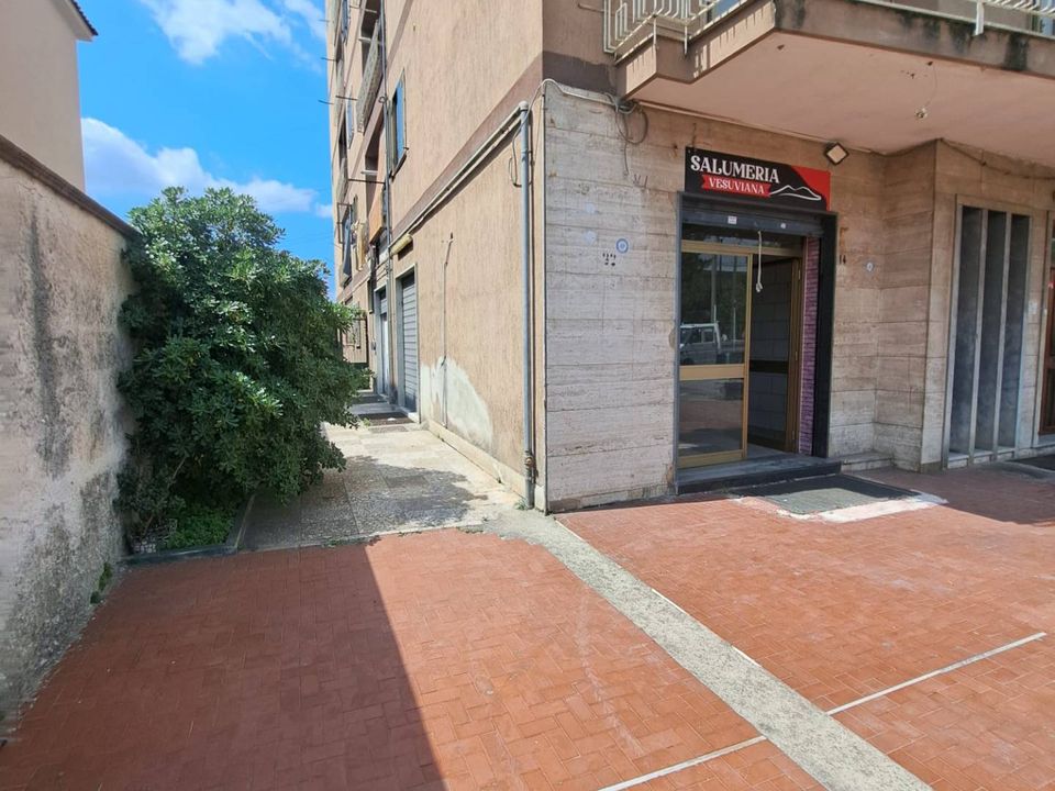 Erhvervsejendom i Marigliano, Naples - foto 2