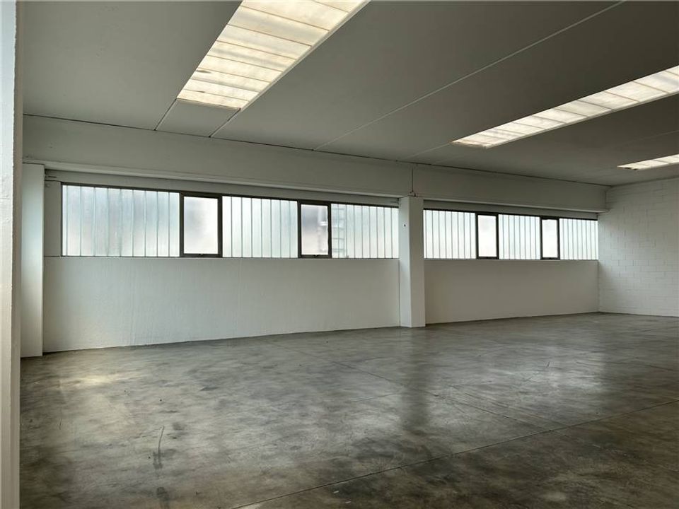 L'establiment comercial a Castelli Calepio, Bergamo - foto 1