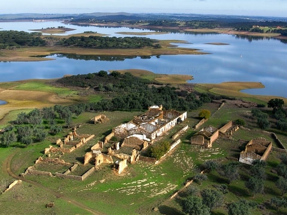 Helårsgrund i Ourique, Beja - foto 1