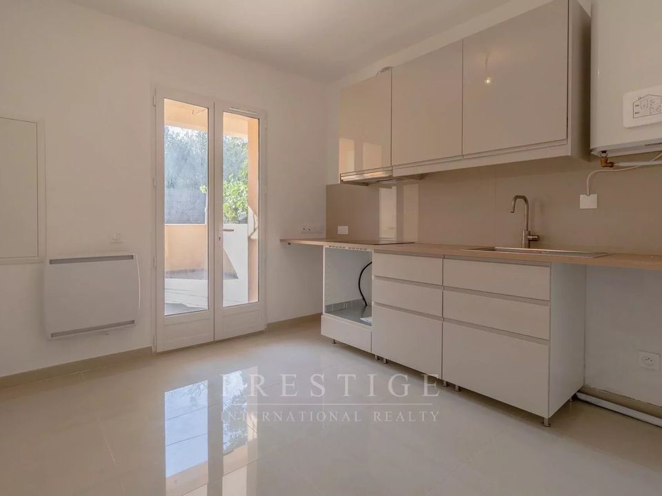 Lejlighed i Juan-les-Pins, Alpes-Maritimes - foto 3