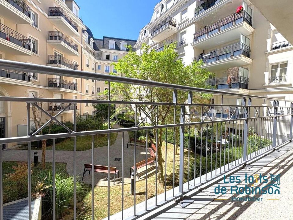 Lejlighed i Le Plessis-Robinson, Hauts-de-Seine - foto 2