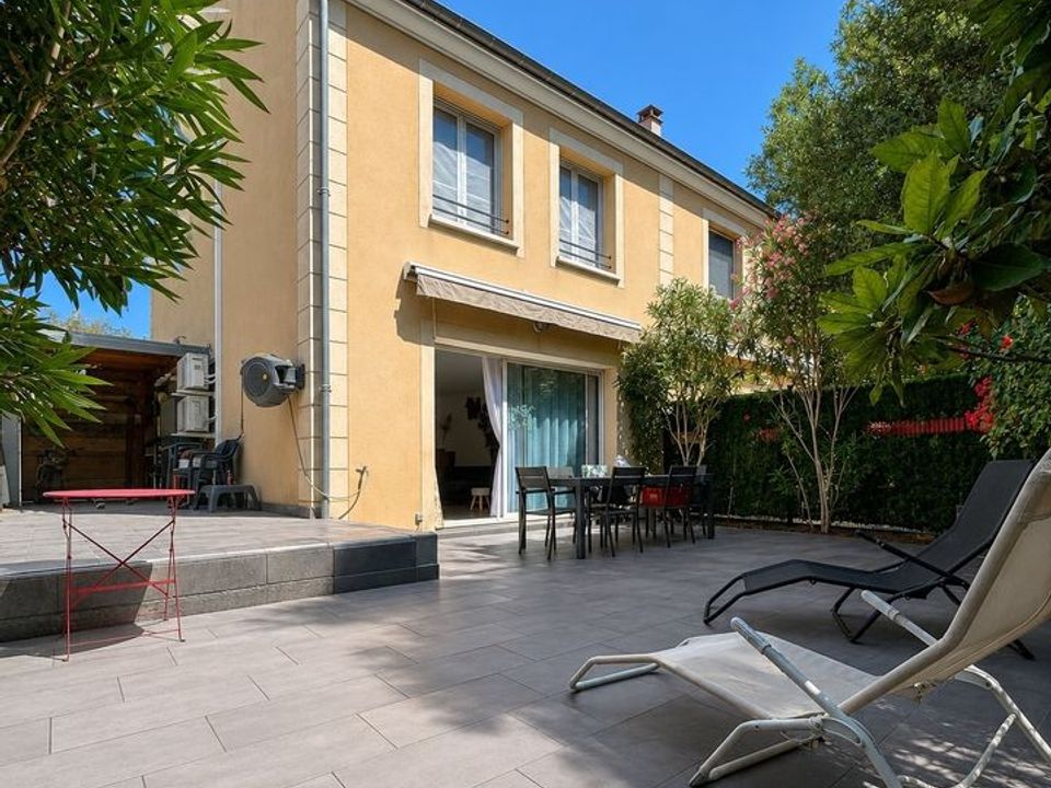 Villa in Thiais, Val-de-Marne - foto 1