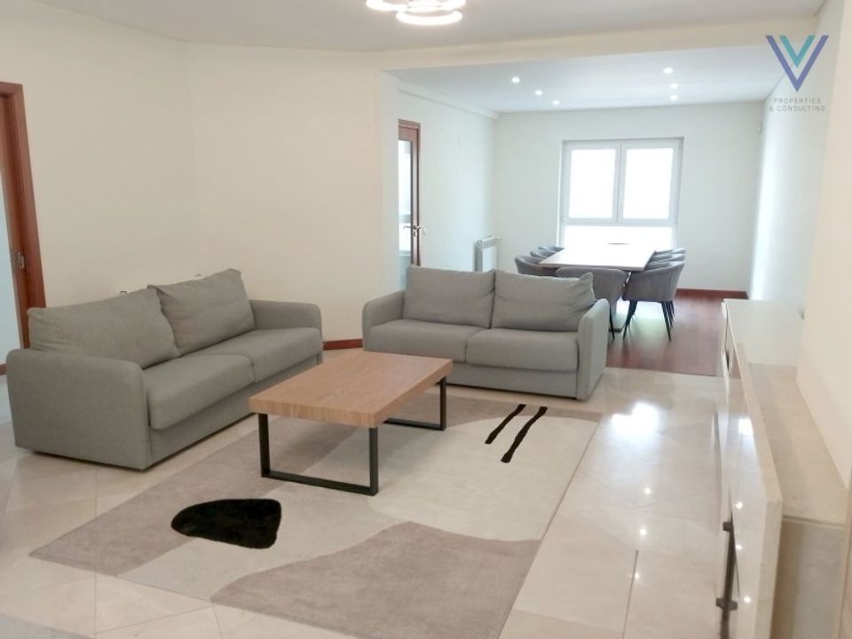 Villa a Rio de Mouro-Estacao, Lisbon - foto 4