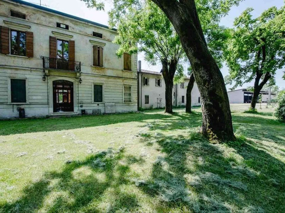 Farm hus i Mantua, Mantua - foto 1