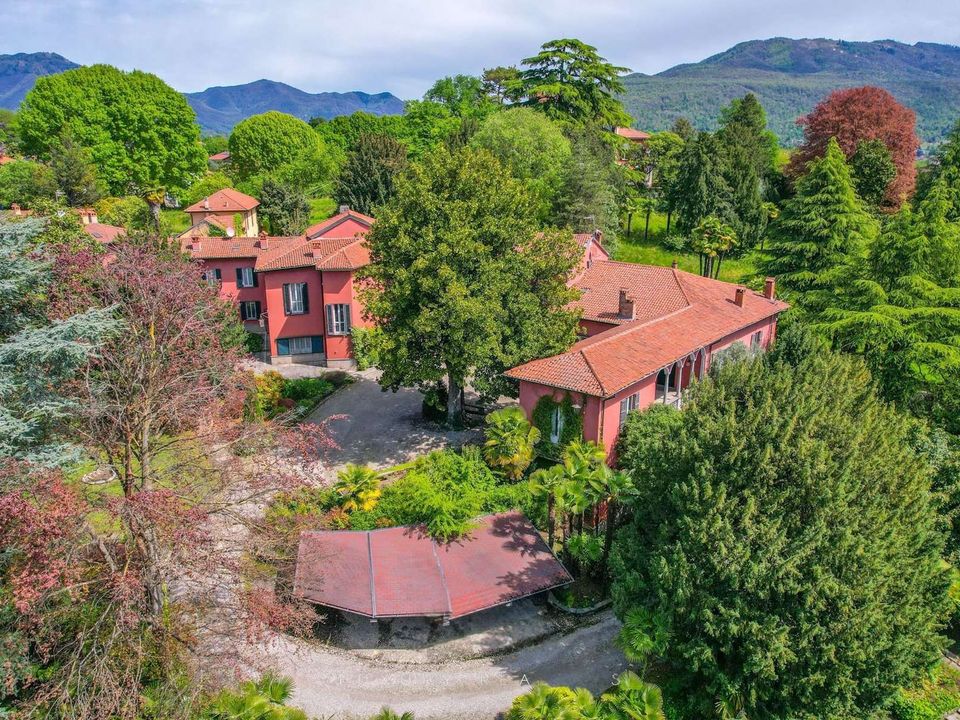 Villa a Besozzo, Varese - foto 1
