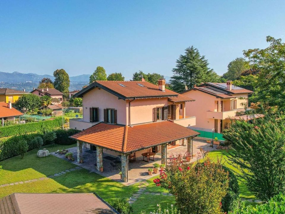 Villa em Bodio Lomnago, Varese - foto 1