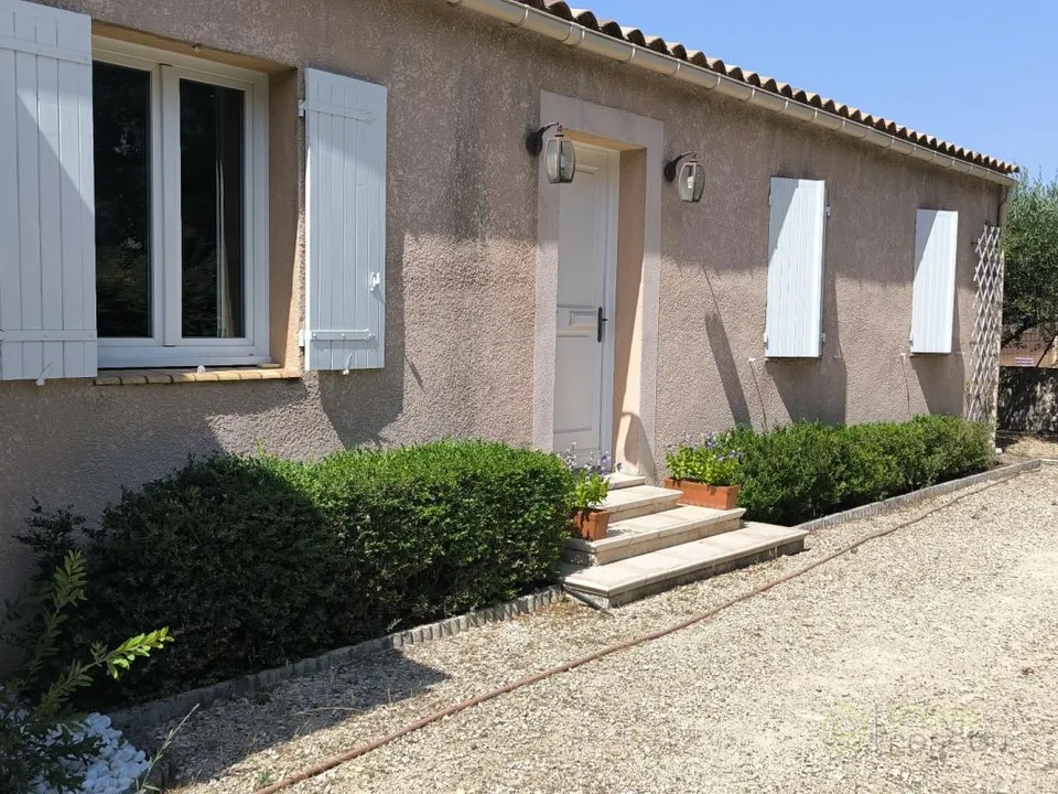 Villa i Sorgues, Vaucluse - bilde 1