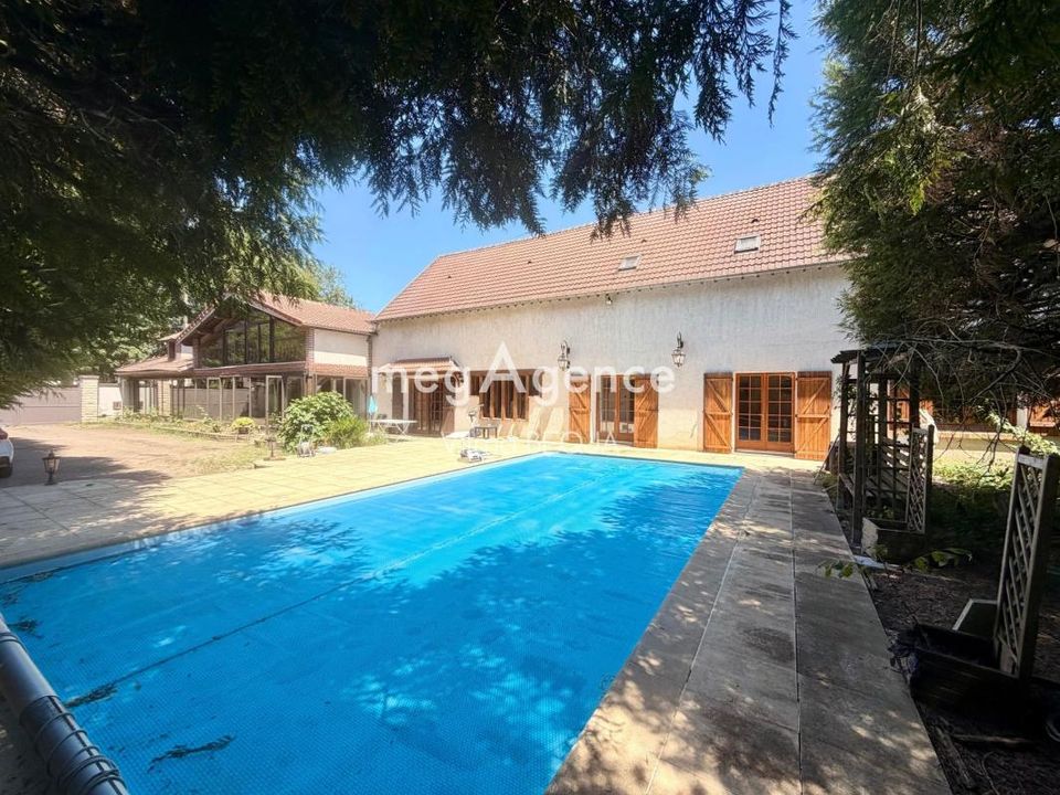 Villa em Sens, Yonne - foto 1