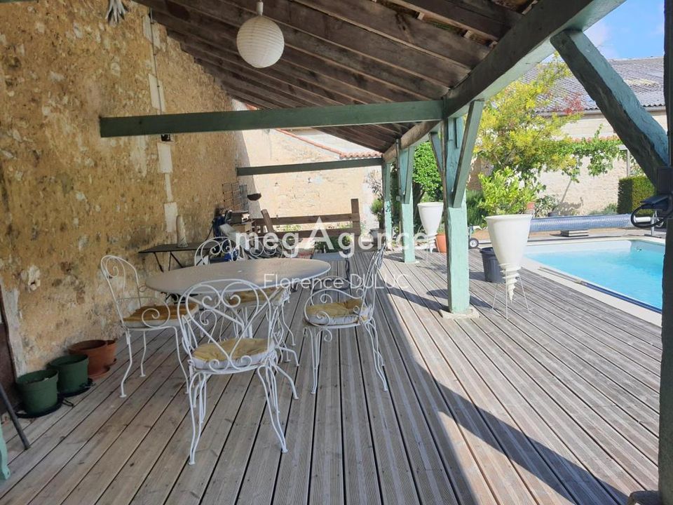 Villa i Saint-Jean-d'Angely, Charente-Maritime - bilde 2