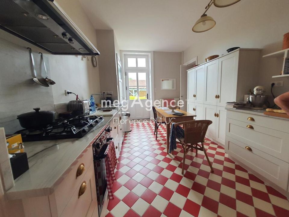 Villa i Saint-Jean-d'Angely, Charente-Maritime - bilde 4