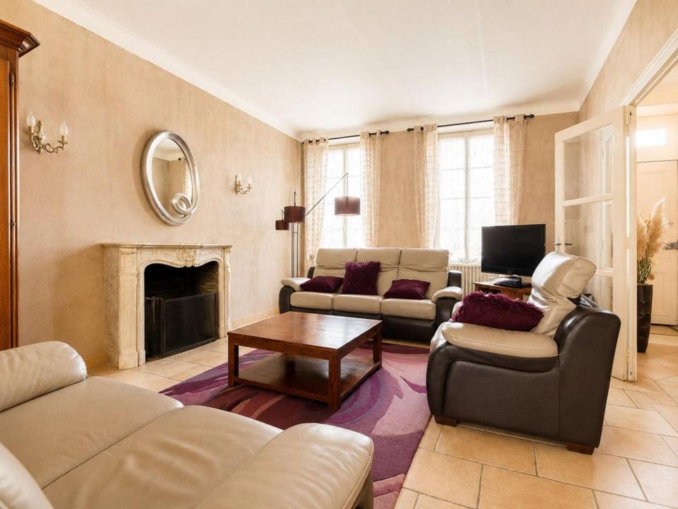 Villa i Saint-Jean-d'Angely, Charente-Maritime - bilde 2