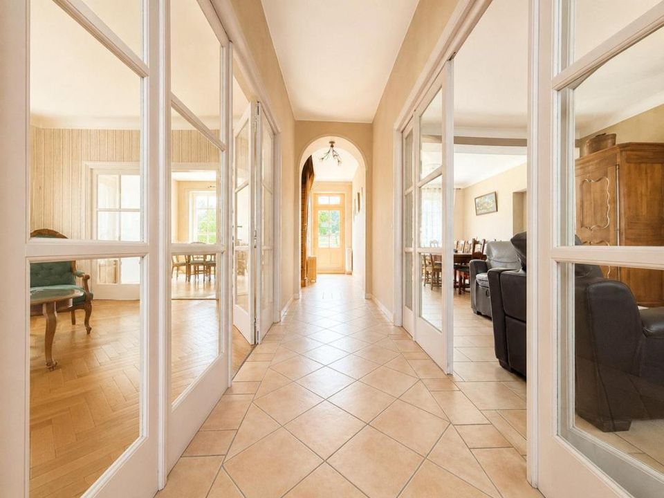 Villa i Saint-Jean-d'Angely, Charente-Maritime - bilde 3