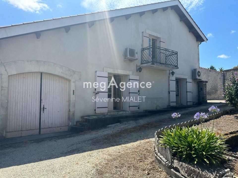 Villa em Salles-d'Angles, Charente - foto 1