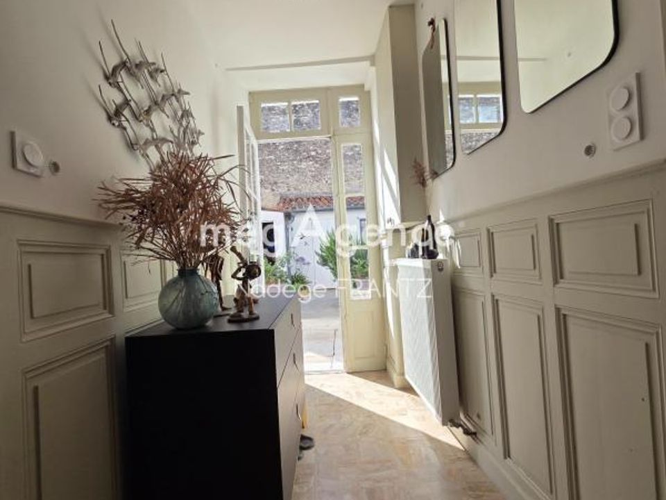 Villa i Saint-Jean-d'Angely, Charente-Maritime - bilde 3